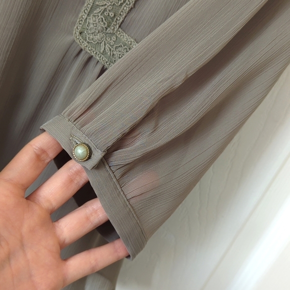 Miss Selfridge Dainty Sheer Chiffon Lace Trim Quarter Sleeve Blouse Taupe 8 - Picture 8 of 11